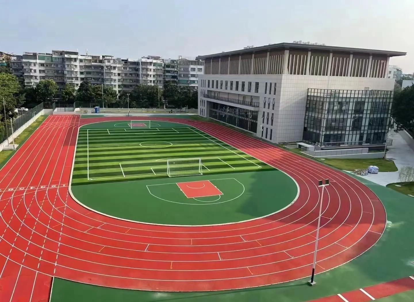 万宁市橡胶跑道塑胶篮球场 - 方案